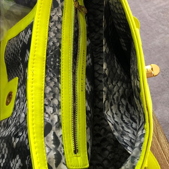 Marc by Marc Jacobs Handsbag - Picture 5 of 6